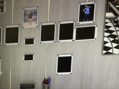 Bugged black photos in The Sims 4